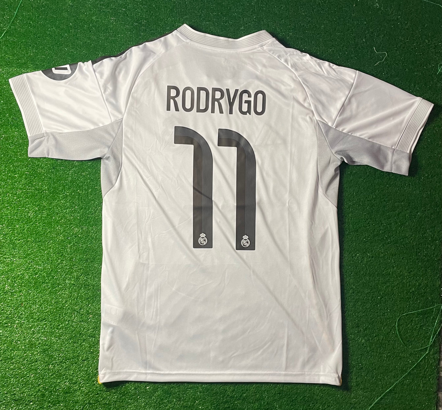 Real Madrid Home Kit 2025/26 Rodrygo Fan Version