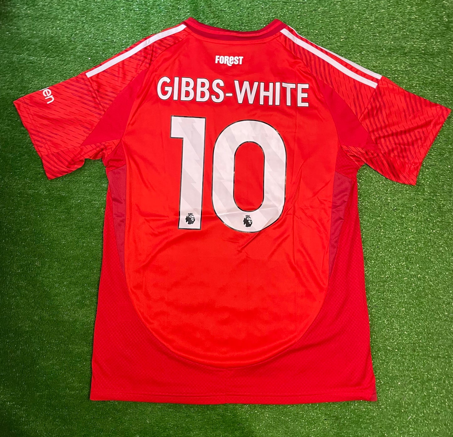 Nottingham Forest Home Jersey 2025/26 Gibbs-White 10 Player Version