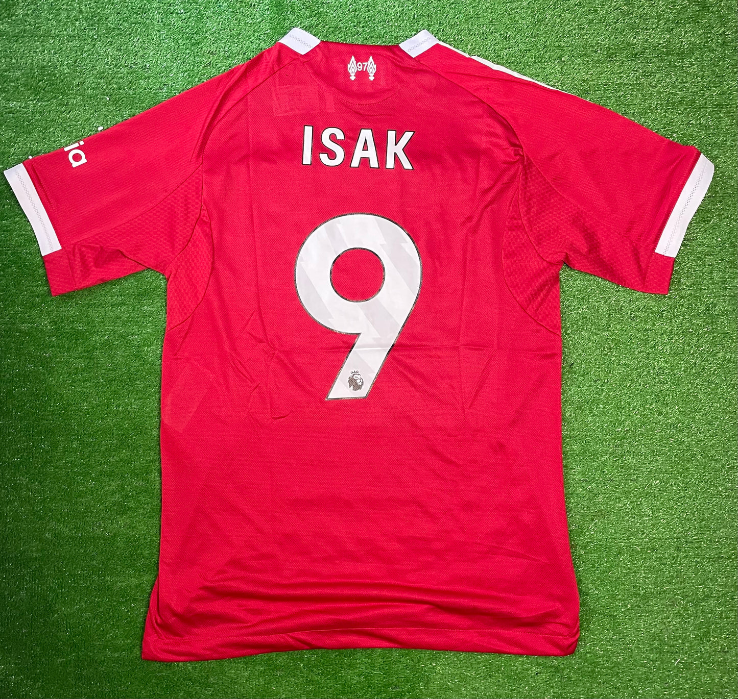 Liverpool Home Jersey 2025/26 Isak 9 Player Version