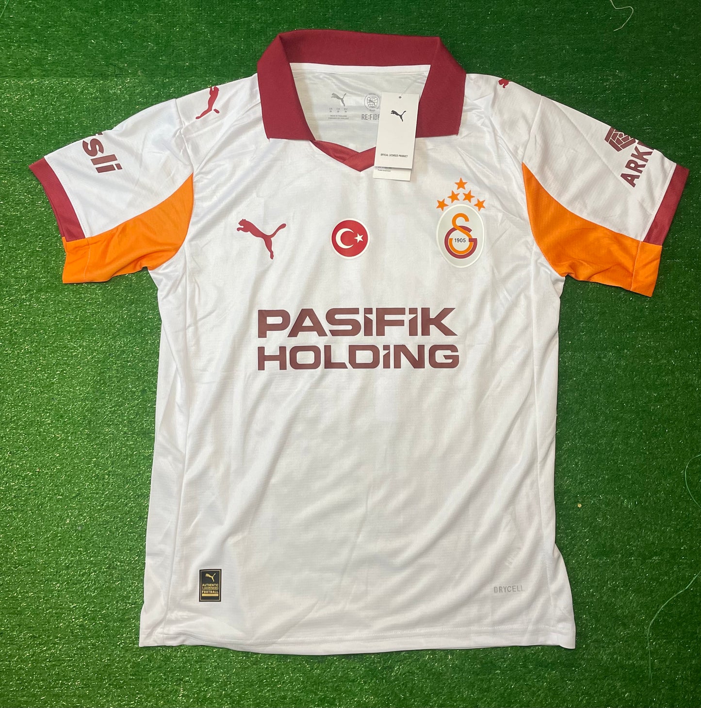 Galatasaray Away Jersey 2025/26 Fan Version
